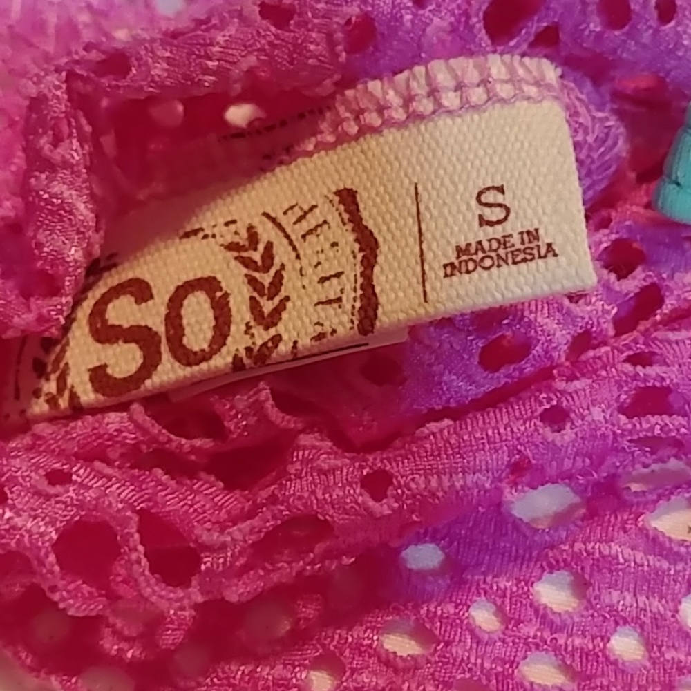 NWT! SO Bikini Top - Picture 6 of 8